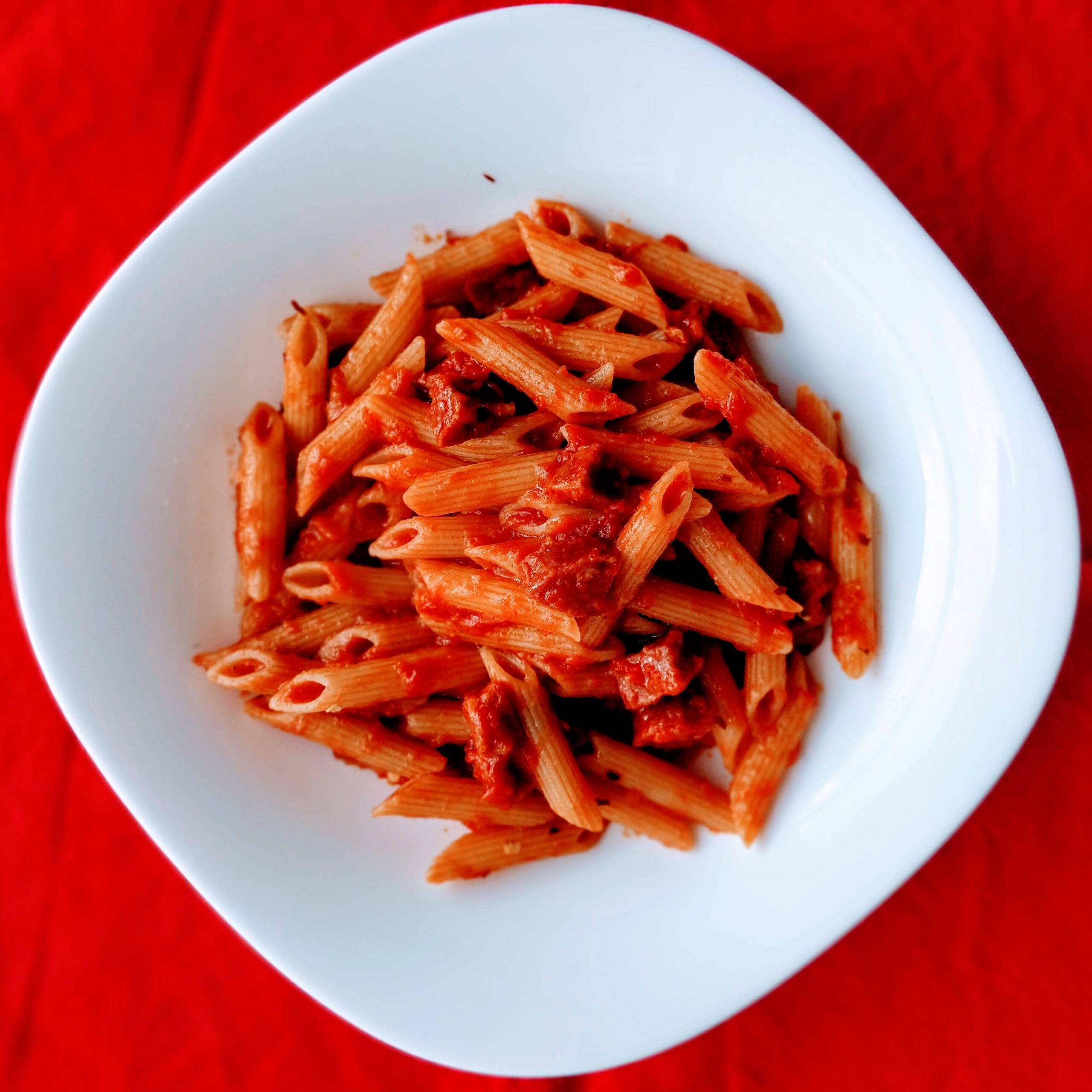 penne pasta with cherry tomatoes